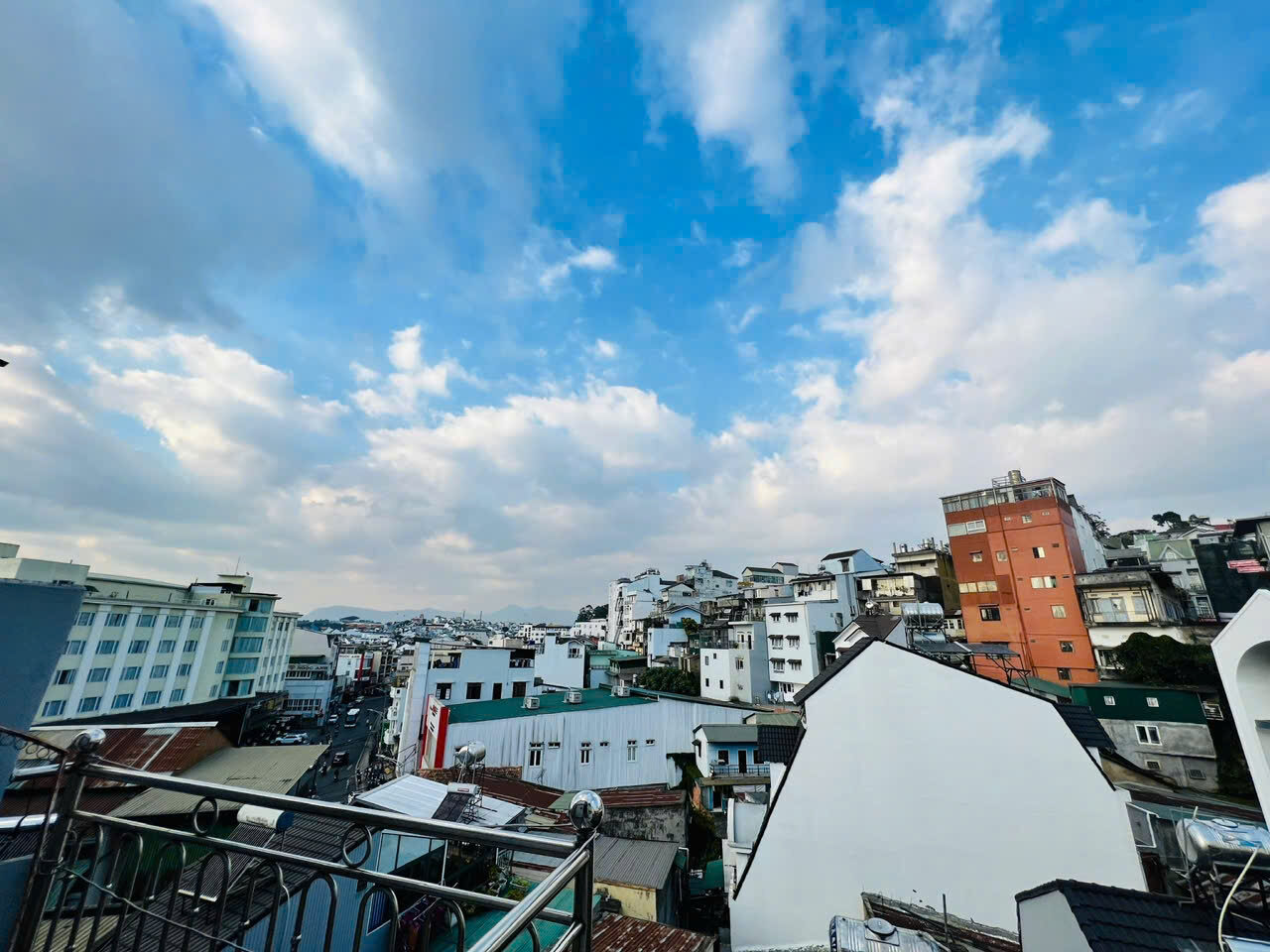 View Đà Lạt từ ban công